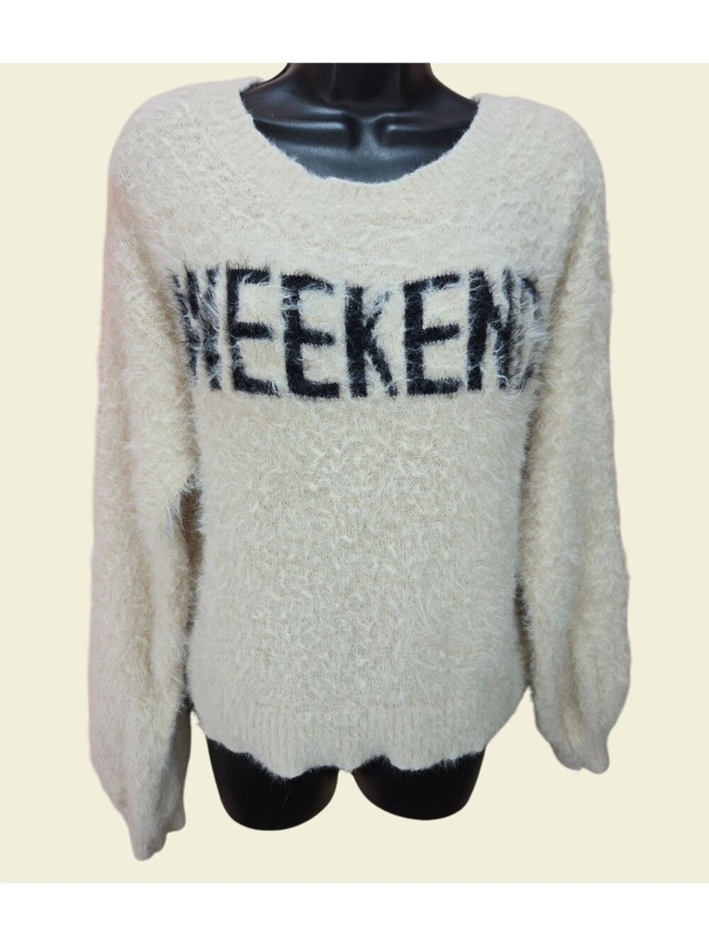 American Eagle Womens Beige Fuzzy Sweater Small With "Weekend" Graphic